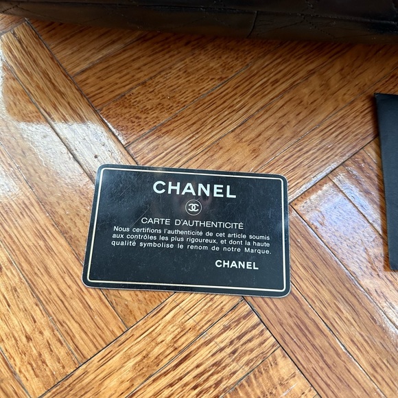 Vintage 1989 Chanel medium classic flap - Picture 12 of 16